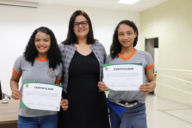 EJE-AP realiza diplomação de alunos para Representantes e Vice-representantes de turmas